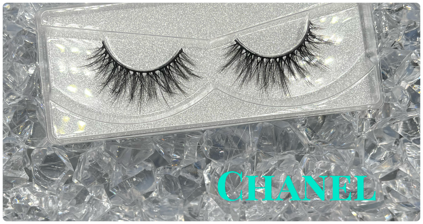 Glamorous Lashes.