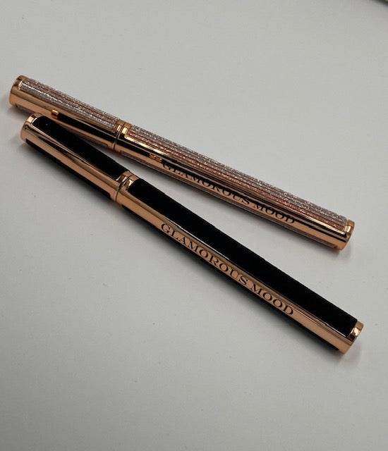 Glamorous Mood Magic Liner.