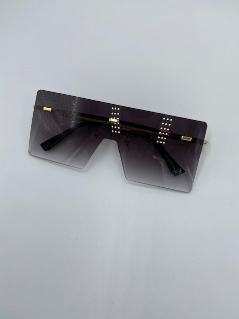 High-Class Rimless Sunglasses.