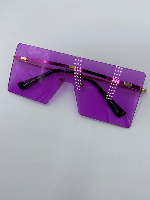 High-Class Rimless Sunglasses.